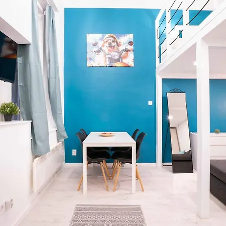 Апартаменты Bluebird 2br Cozy *